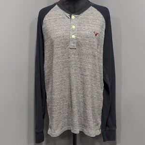 American Eagle Outfitters Gray and Black Long Sleeve Thermal Tee